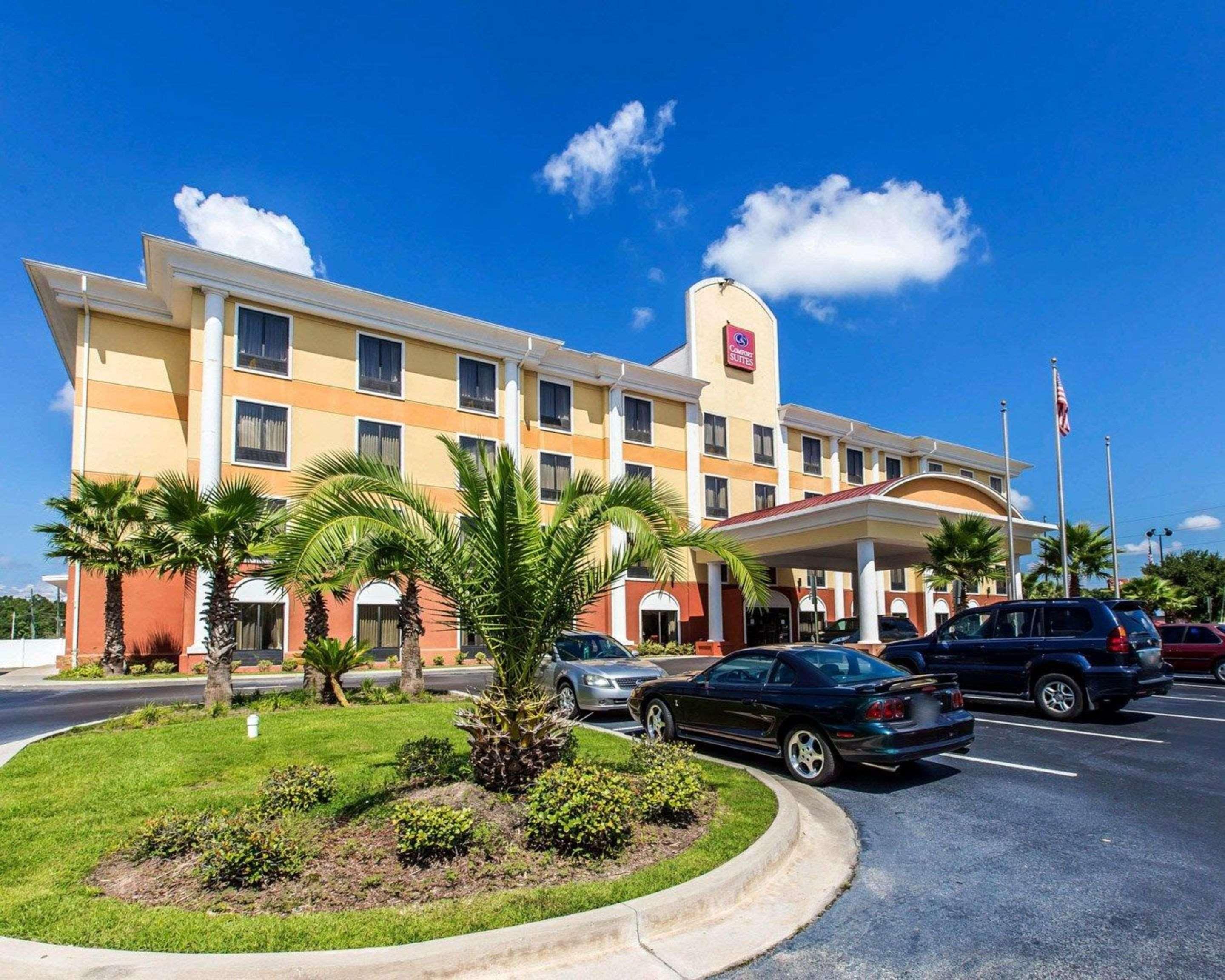 Comfort Suites Waycross Exterior photo