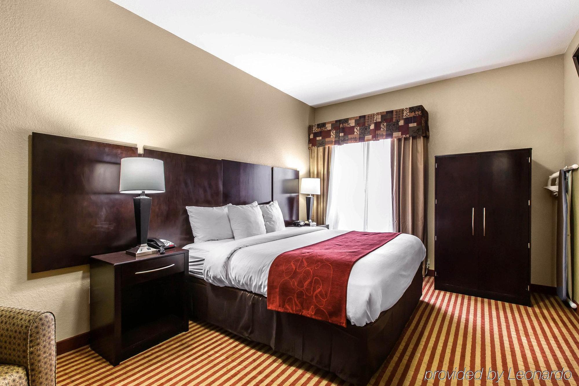 Comfort Suites Waycross Exterior photo