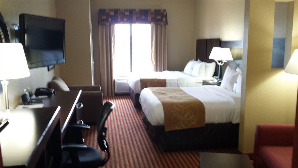 Comfort Suites Waycross Exterior photo