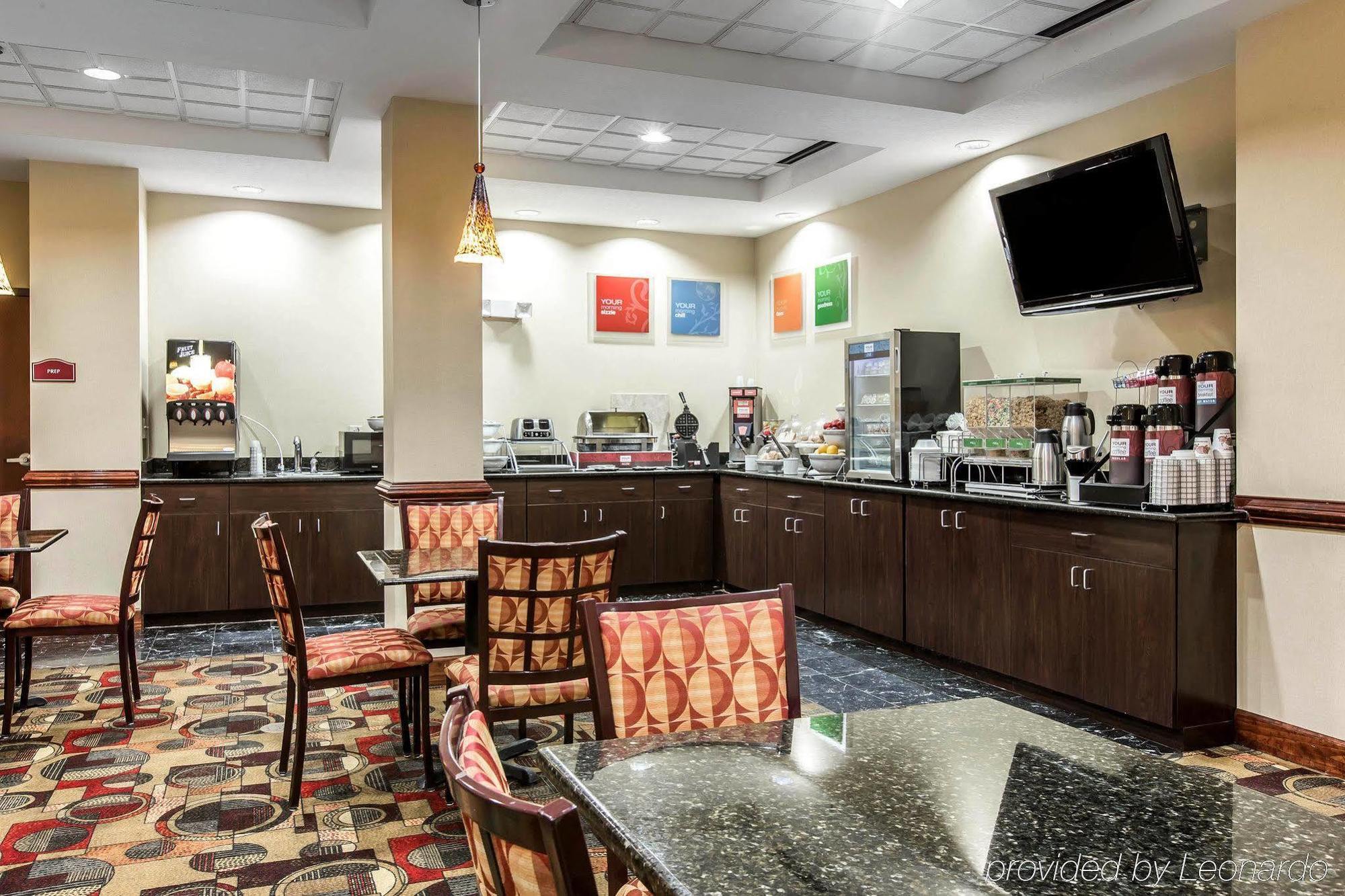 Comfort Suites Waycross Exterior photo